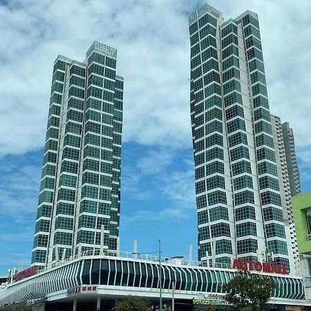 The Maritime Suite @ Panoramic Duplex 海景の家 Jelutong Exterior foto